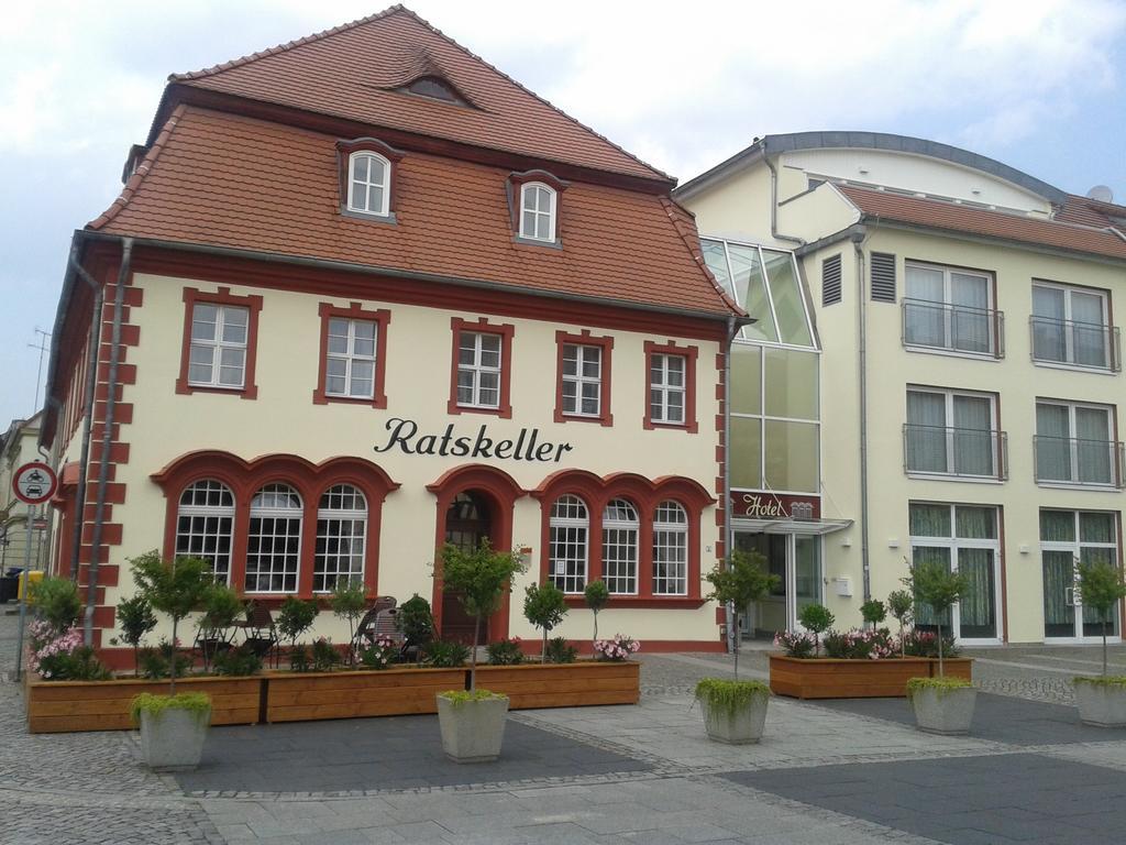 Garni-Hotel zum alten Ratskeller Vetschau Eksteriør bilde